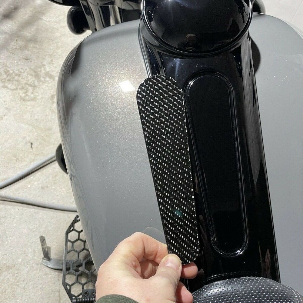 Bagger's life ® | Handmade carbon fiber tank dash insert 3 Bagger's Life - handmade carbon fiber dash insert